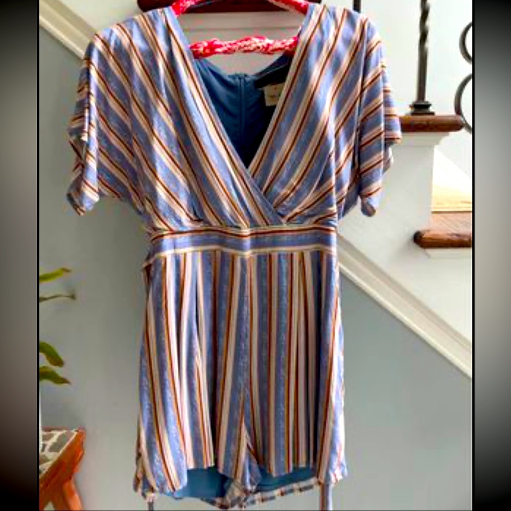 Romper NWT size Small